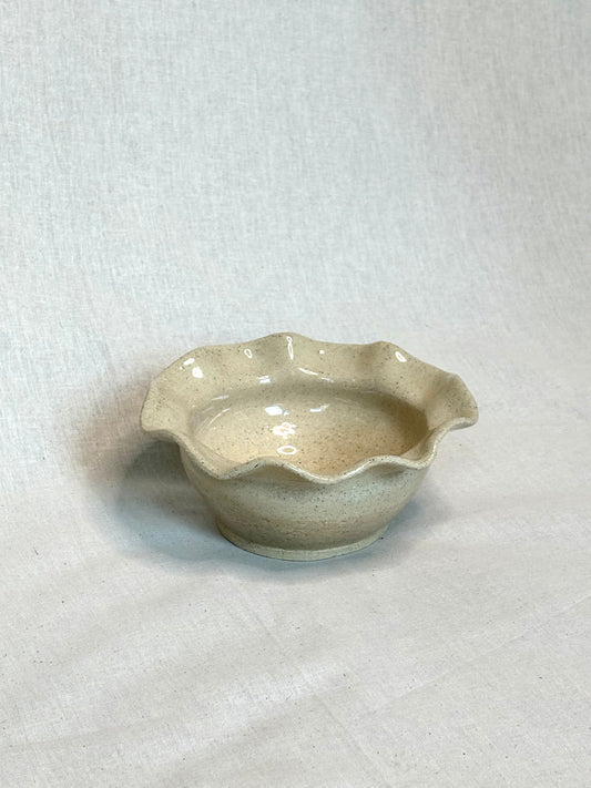 Ruffle Bowl